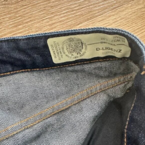 Diesel Men's Deep Indigo Bootcut Jeans size 32 - Picture 6 of 10